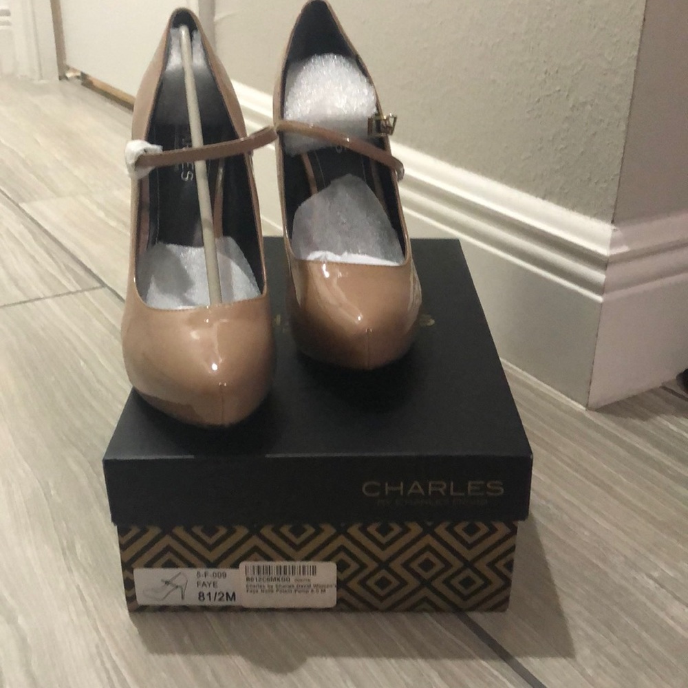 Charles David Nude Patent Pump size 8.5 brand new